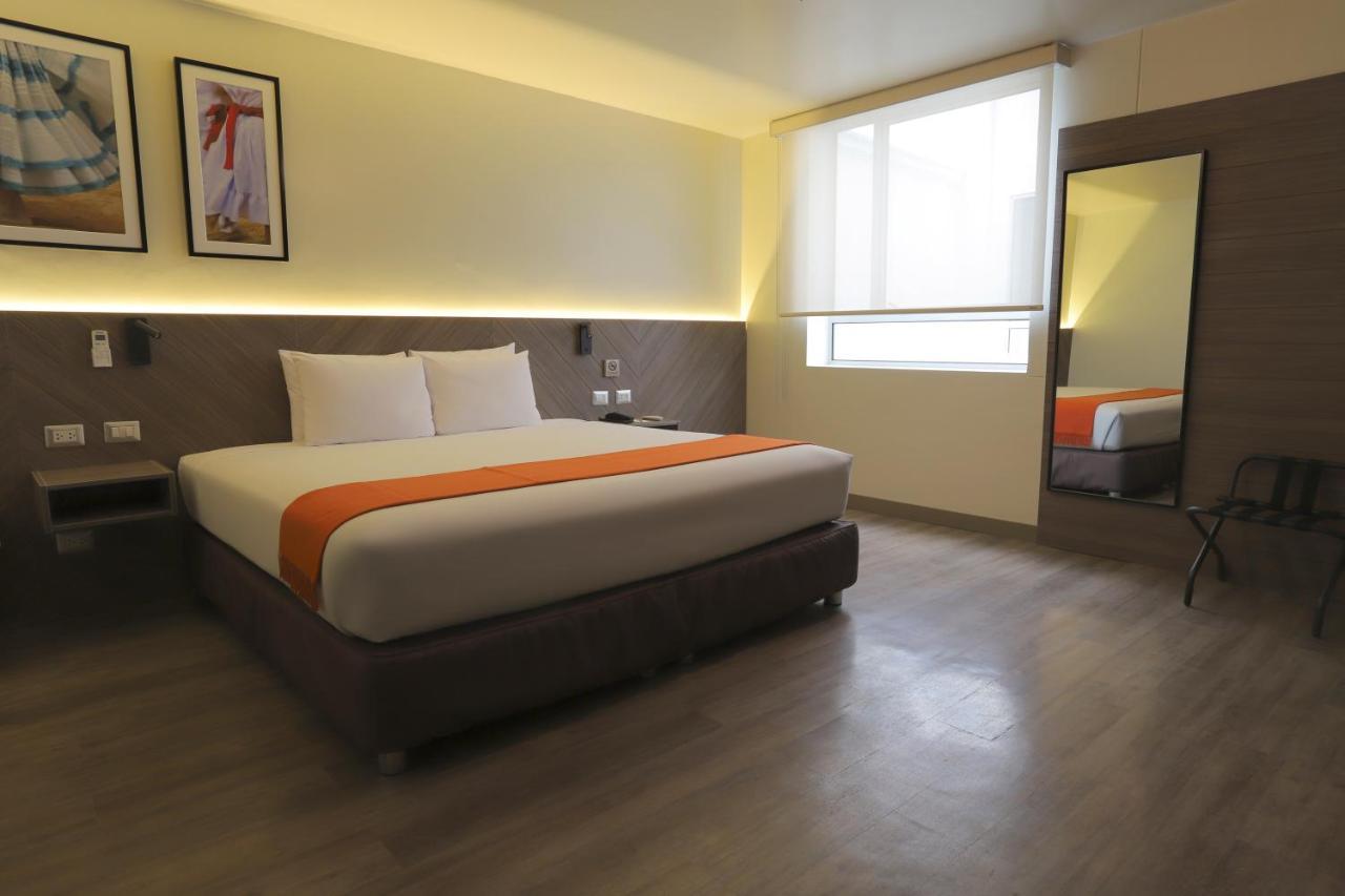 Готель Casa Andina Standard Trujillo Plaza Екстер'єр фото