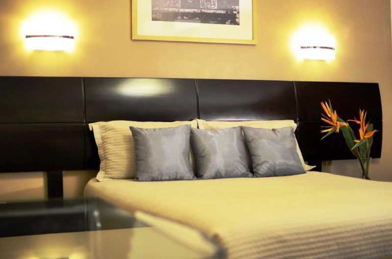 Готель Casa Andina Standard Trujillo Plaza Екстер'єр фото